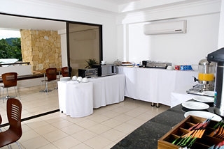 Imagen del bar/restaurante del Hotel Galiza Suites. Foto 3