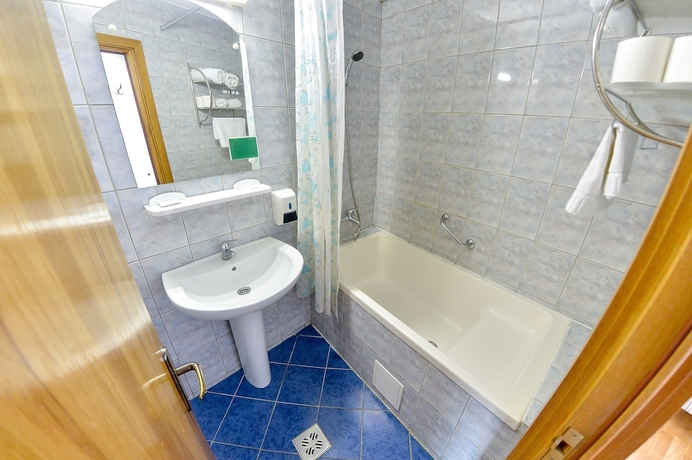 Imagen de la habitación del Hotel Gallant, Sibiu. Foto 11