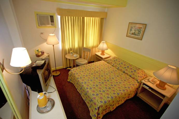 Imagen de la habitación del Hotel Galleria Davao. Foto 9
