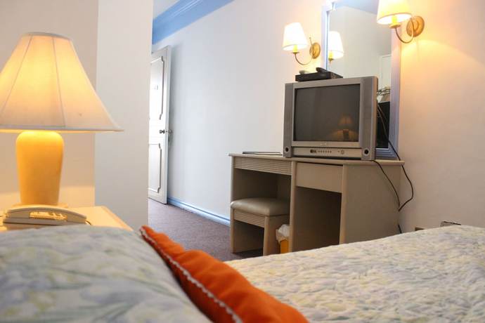 Imagen de la habitación del Hotel Galleria Davao. Foto 12