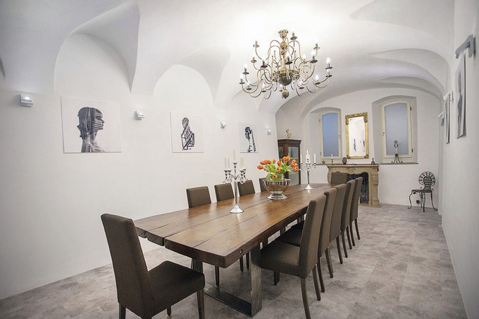 Imagen de los interiores del Hotel Galleria, Ljubljana. Foto 8