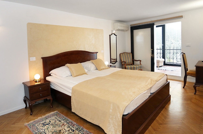Imagen de la habitación del Hotel Galleria, Ljubljana. Foto 3