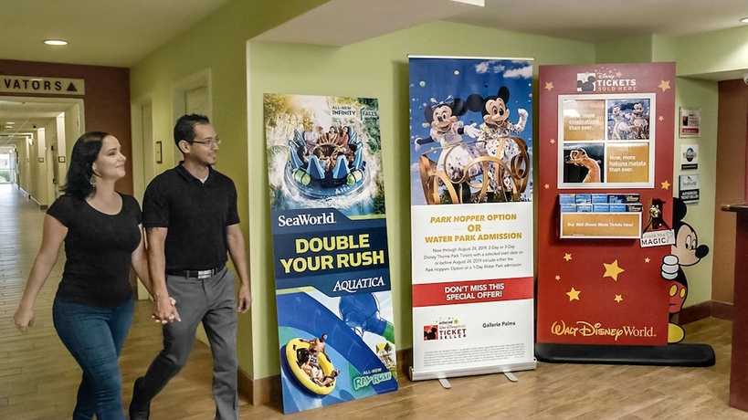 Imagen de los interiores del Hotel Galleria Palms. Foto 19