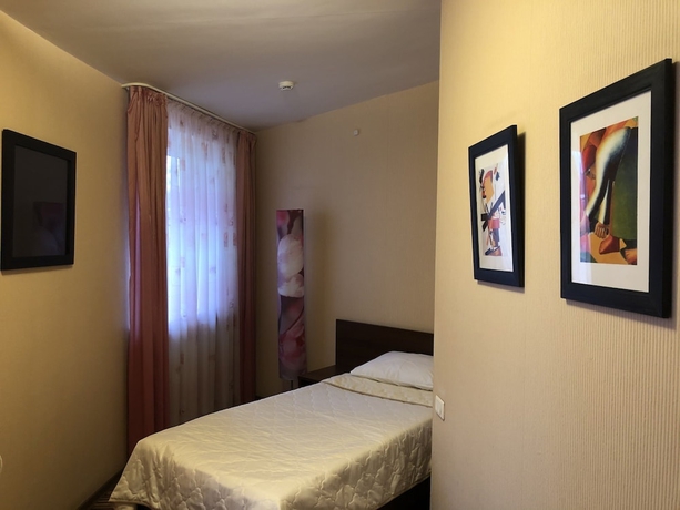 Imagen de la habitación del Hotel Gallery, Astrac&aacute;n. Foto 2