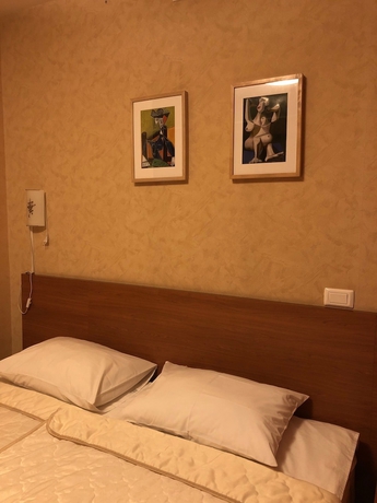 Imagen de la habitación del Hotel Gallery, Astrac&aacute;n. Foto 4