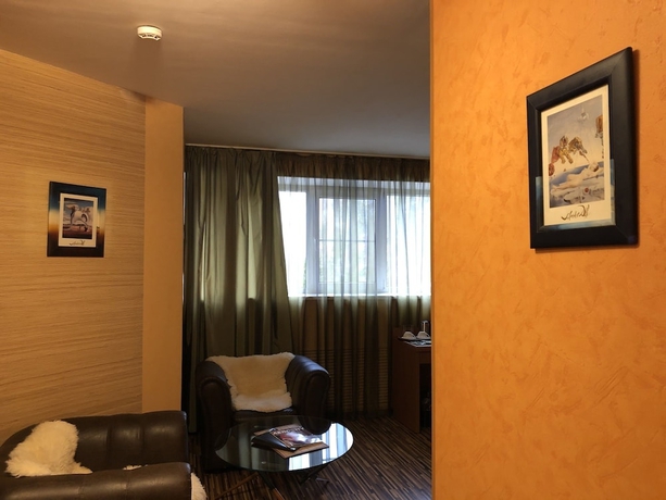 Imagen de la habitación del Hotel Gallery, Astrac&aacute;n. Foto 13