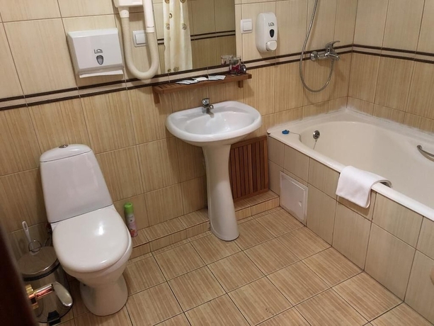 Imagen de la habitación del Hotel Gallery, Astrac&aacute;n. Foto 16