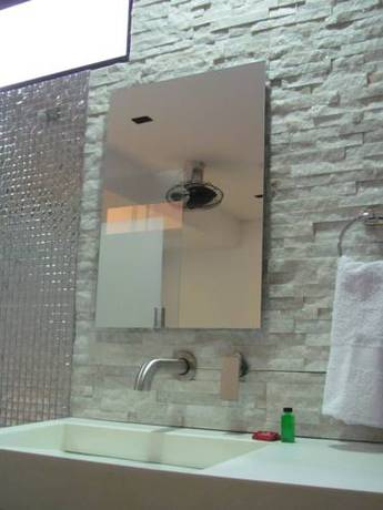 Imagen de la habitación del Hotel Gallery. Foto 1