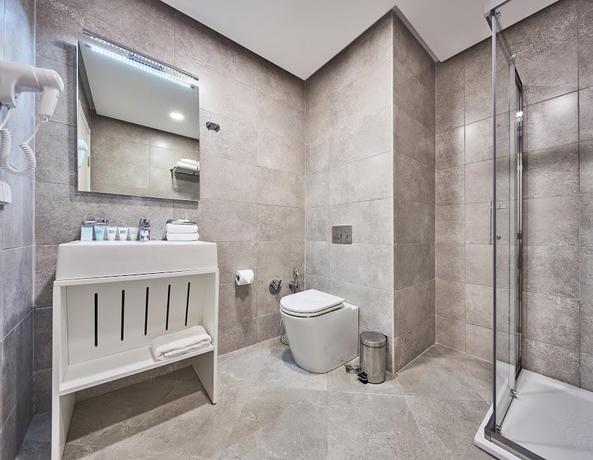 Imagen de la habitación del Hotel Gallery Palace. Foto 7