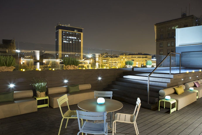 Imagen de la piscina del Hotel Gallery, Paseo de Gracia. Foto 16