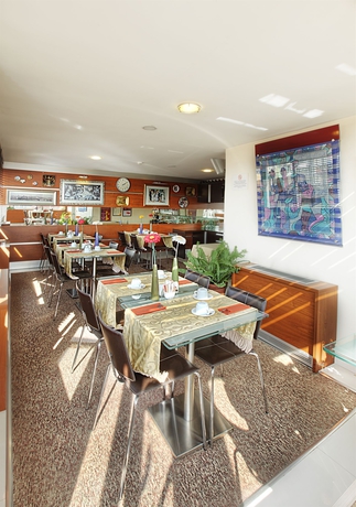 Imagen del bar/restaurante del Hotel Gallery Residence and Boutique Hotel. Foto 3