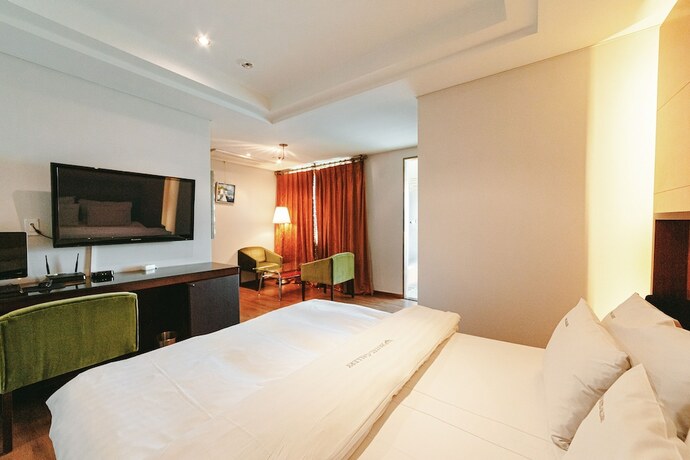 Imagen de la habitación del Hotel Gallery, Tongyeong. Foto 21