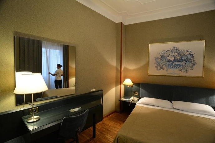 Imagen de la habitación del Hotel Galles, Génova. Foto 6