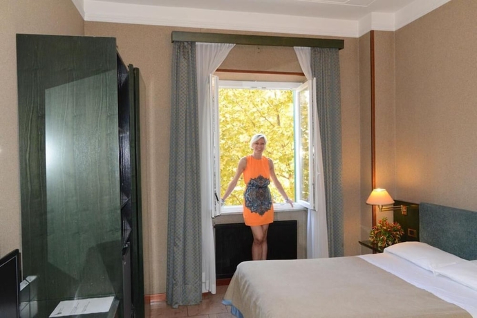 Imagen de la habitación del Hotel Galles, Génova. Foto 7