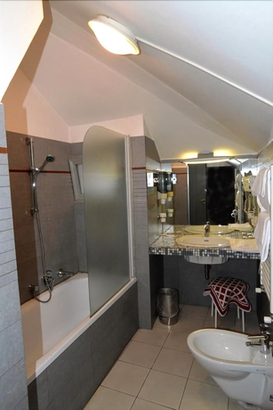 Imagen de la habitación del Hotel Galles, Génova. Foto 10