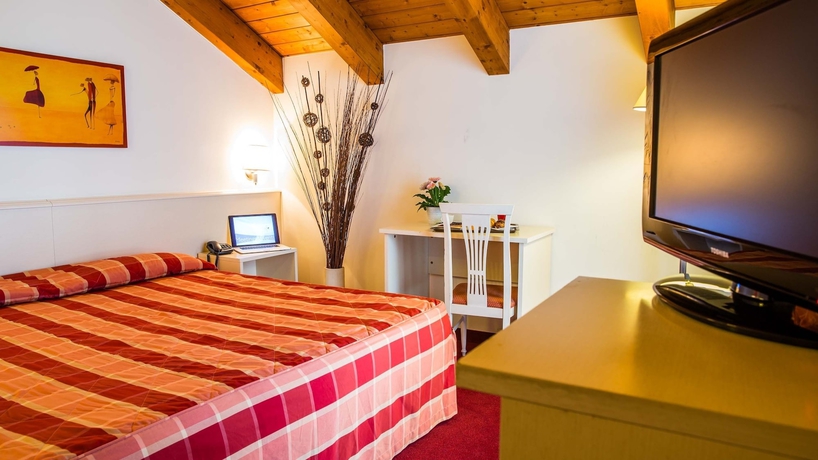 Imagen de la habitación del Hotel Gallia. Foto 2