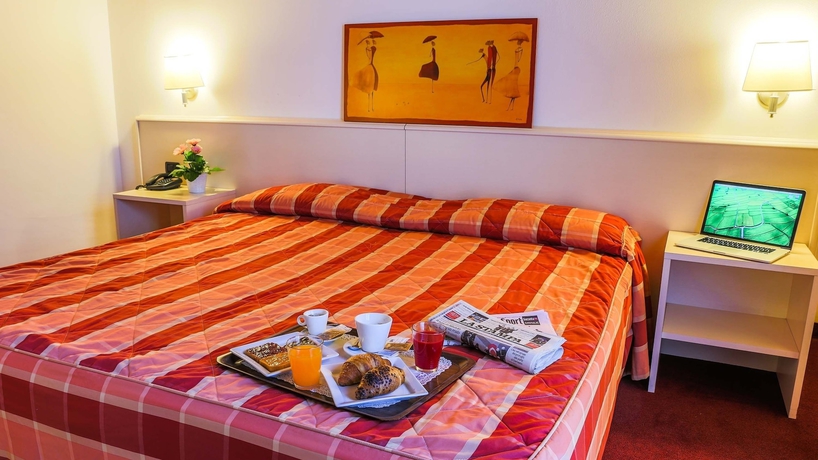 Imagen de la habitación del Hotel Gallia. Foto 7