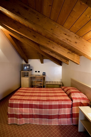 Imagen de la habitación del Hotel Gallia. Foto 8