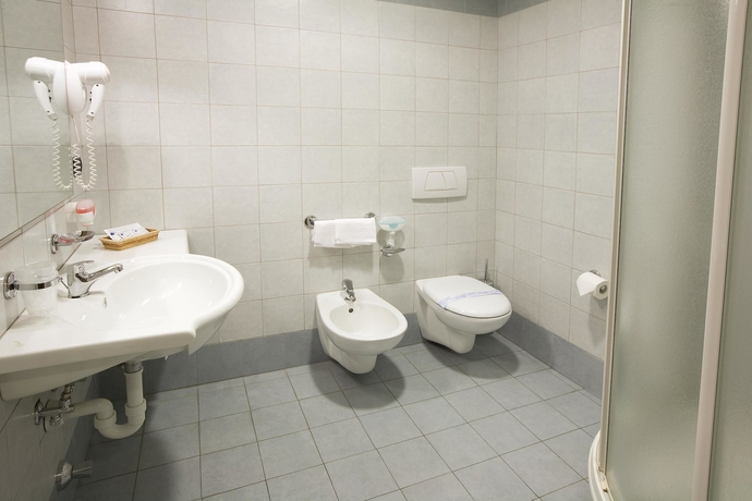 Imagen de la habitación del Hotel Gallia. Foto 15