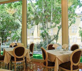 Imagen del bar/restaurante del Hotel Gallia Palace. Foto 4