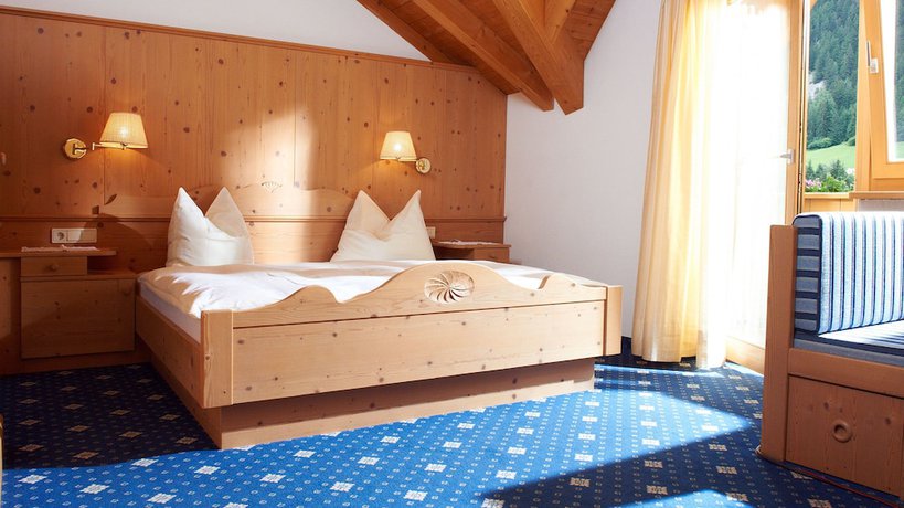 Imagen de la habitación del Hotel Gallia, Stilfs - Stelvio. Foto 10