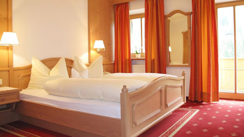 Imagen de la habitación del Hotel Gallia, Stilfs - Stelvio. Foto 17