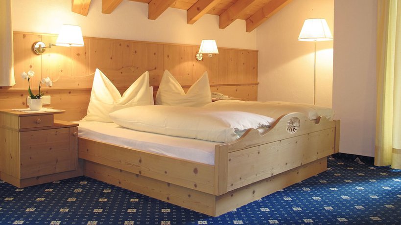Imagen de la habitación del Hotel Gallia, Stilfs - Stelvio. Foto 19