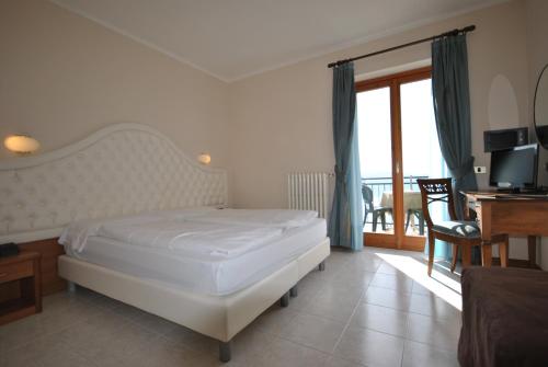 Imagen de la habitación del Hotel Gallo. Foto 8