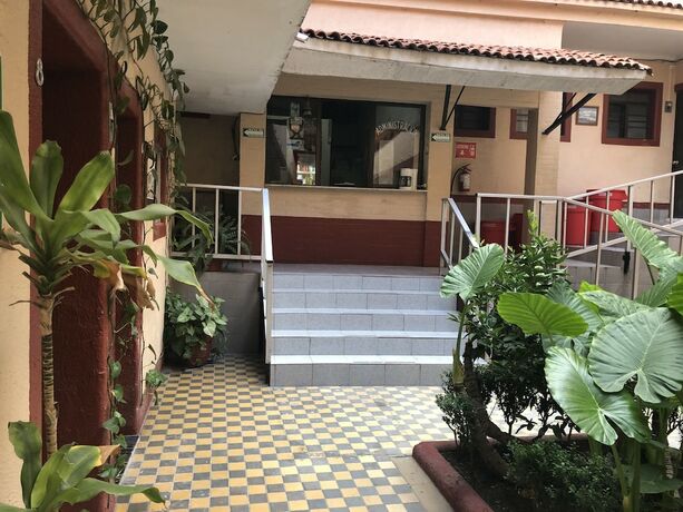 Imagen de los interiores del Hotel Gallo Rubio. Foto 30