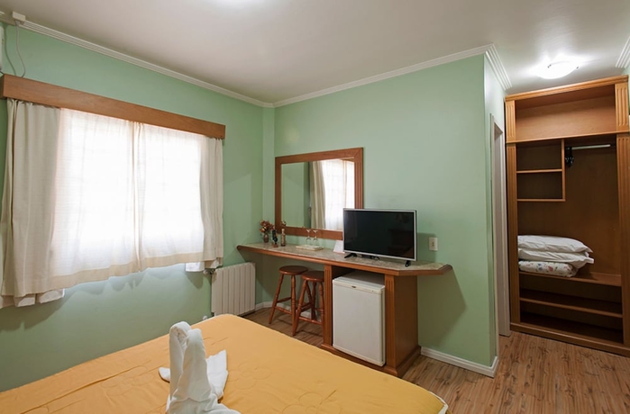 Imagen de la habitación del Hotel Galo Vermelho. Foto 7