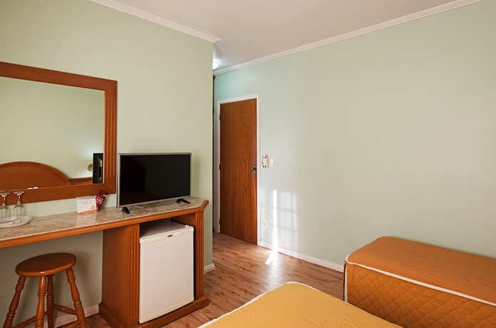 Imagen de la habitación del Hotel Galo Vermelho. Foto 11
