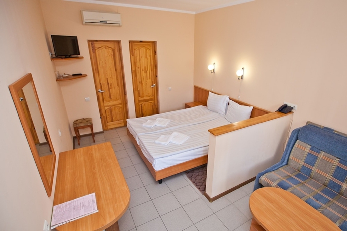 Imagen de la habitación del Hotel Galotel. Foto 8