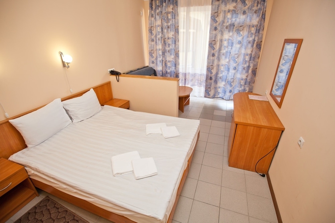 Imagen de la habitación del Hotel Galotel. Foto 13