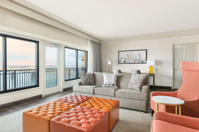 Imagen de la habitación del Hotel Galt House Trademark Collection By Wyndham. Foto 11