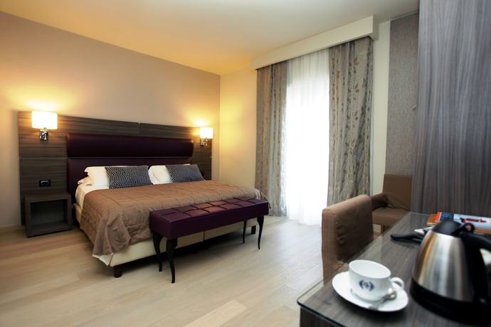 Imagen de la habitación del Hotel Galvani. Foto 2