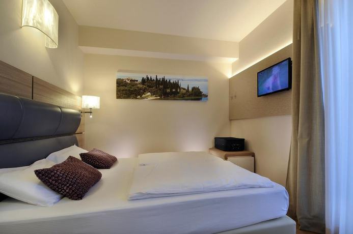 Imagen de la habitación del Hotel Galvani. Foto 9