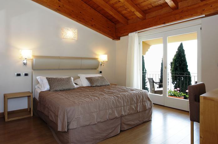 Imagen de la habitación del Hotel Galvani. Foto 16