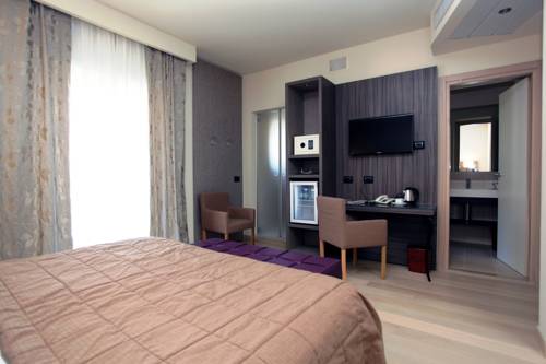 Imagen de la habitación del Hotel Galvani, Torri Del Benaco. Foto 9