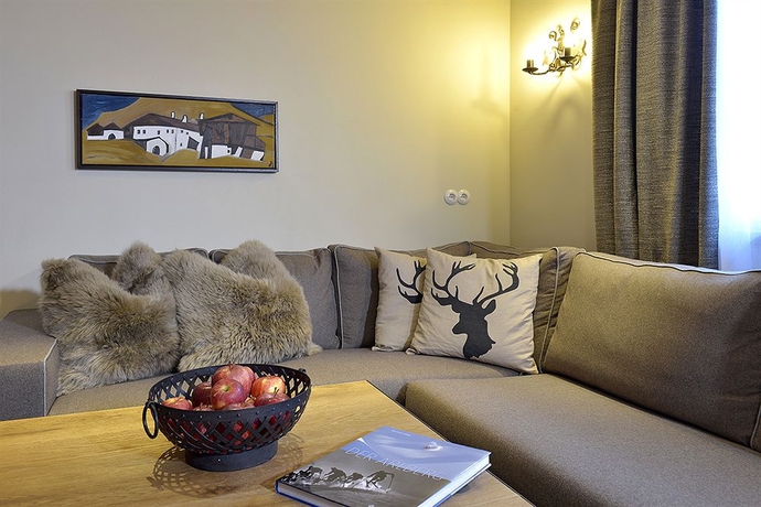 Imagen de los interiores del Hotel Galzig Lodge. Foto 11
