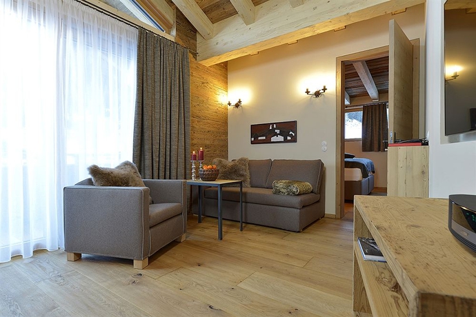 Imagen de los interiores del Hotel Galzig Lodge. Foto 15