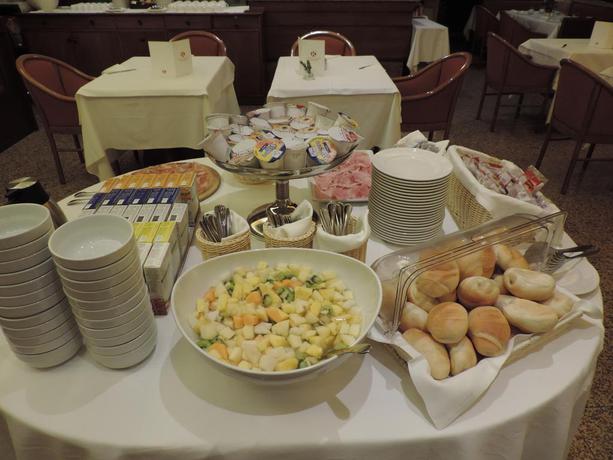 Imagen del bar/restaurante del Hotel Gama, Melzo. Foto 9