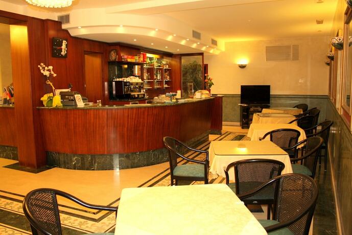 Imagen general del Hotel Gambara, Gambara. Foto 6