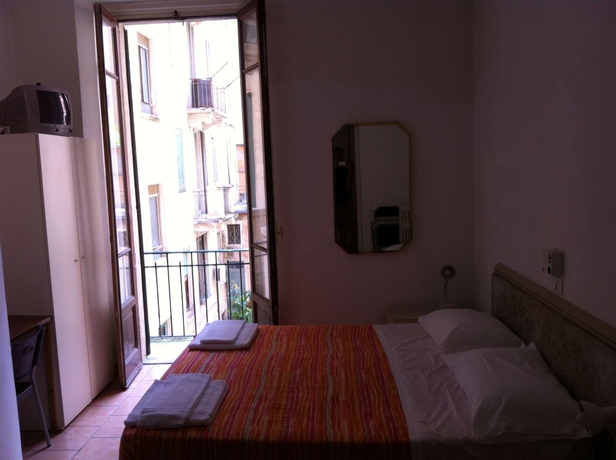 Imagen de la habitación del Hotel Gambara, Mil&aacute;n. Foto 11