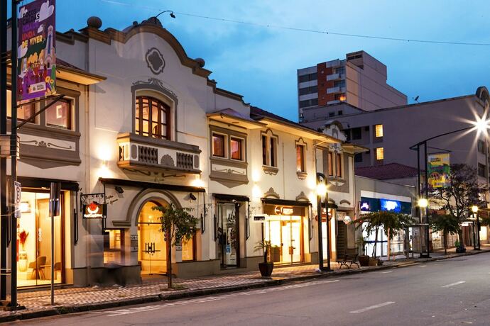 Imagen general del Hotel Gambrinus, Po&ccedil;os de Caldas. Foto 5