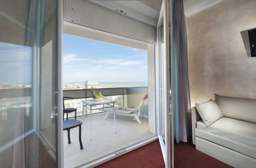 Imagen de la habitación del Hotel Gambrinus Tower Resort. Foto 3