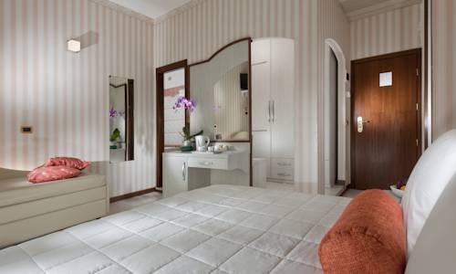 Imagen de la habitación del Hotel Gambrinus Tower Resort. Foto 11