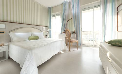 Imagen de la habitación del Hotel Gambrinus Tower Resort. Foto 12