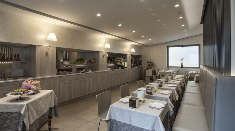 Imagen del bar/restaurante del Hotel Gamma, Milán. Foto 7