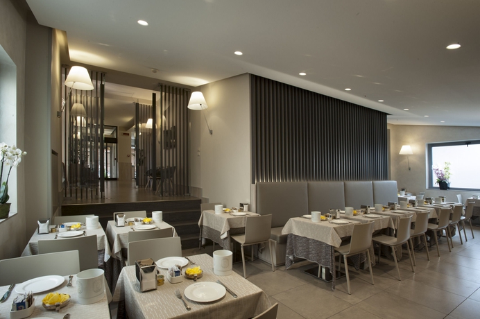 Imagen del bar/restaurante del Hotel Gamma, Milán. Foto 8