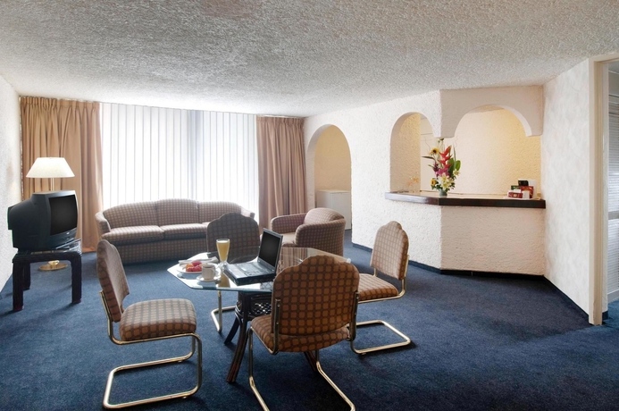 Imagen de los exteriores del Hotel Gamma Pachuca. Foto 16